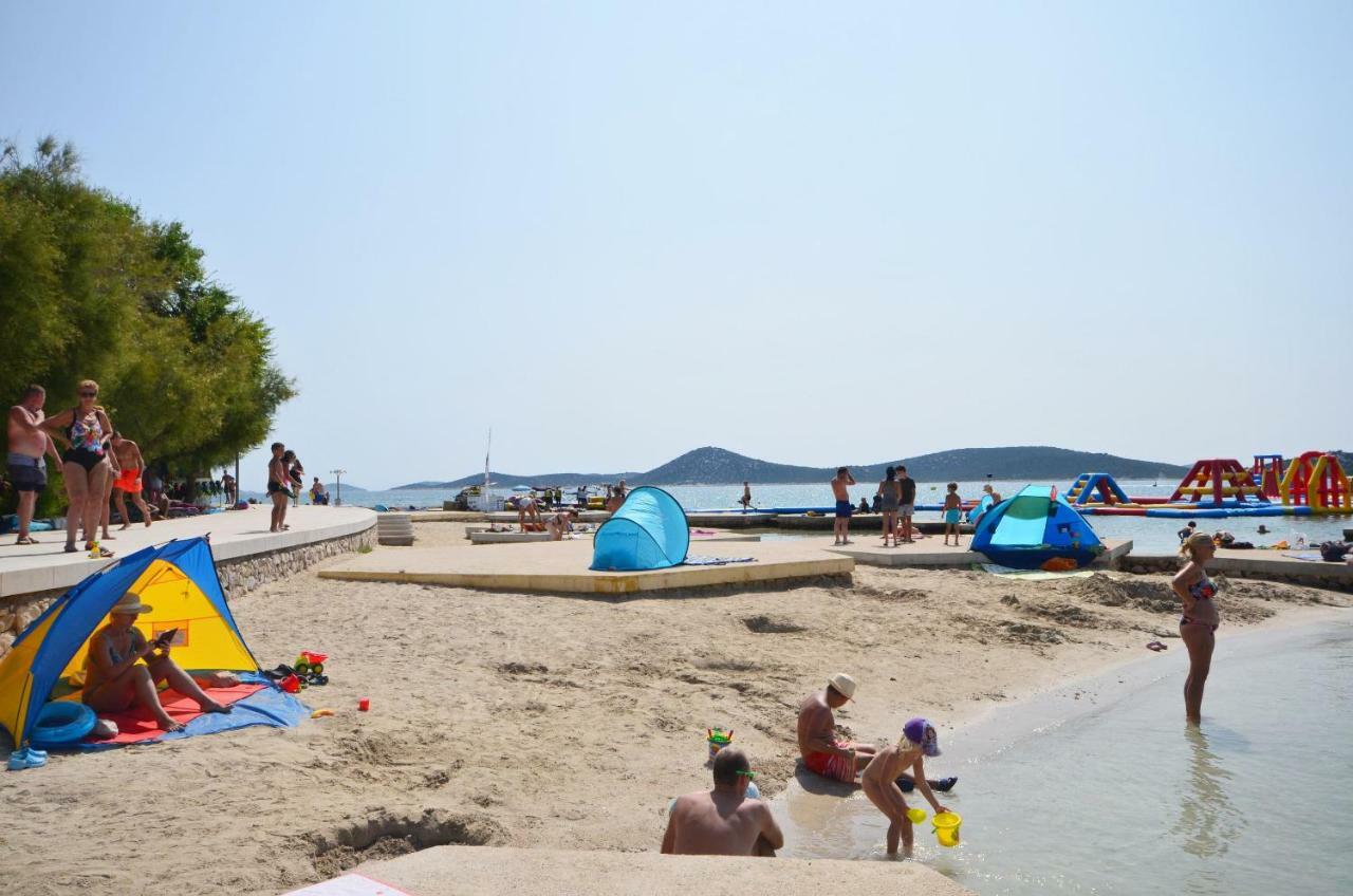 Apartment Niko Vodice Luaran gambar