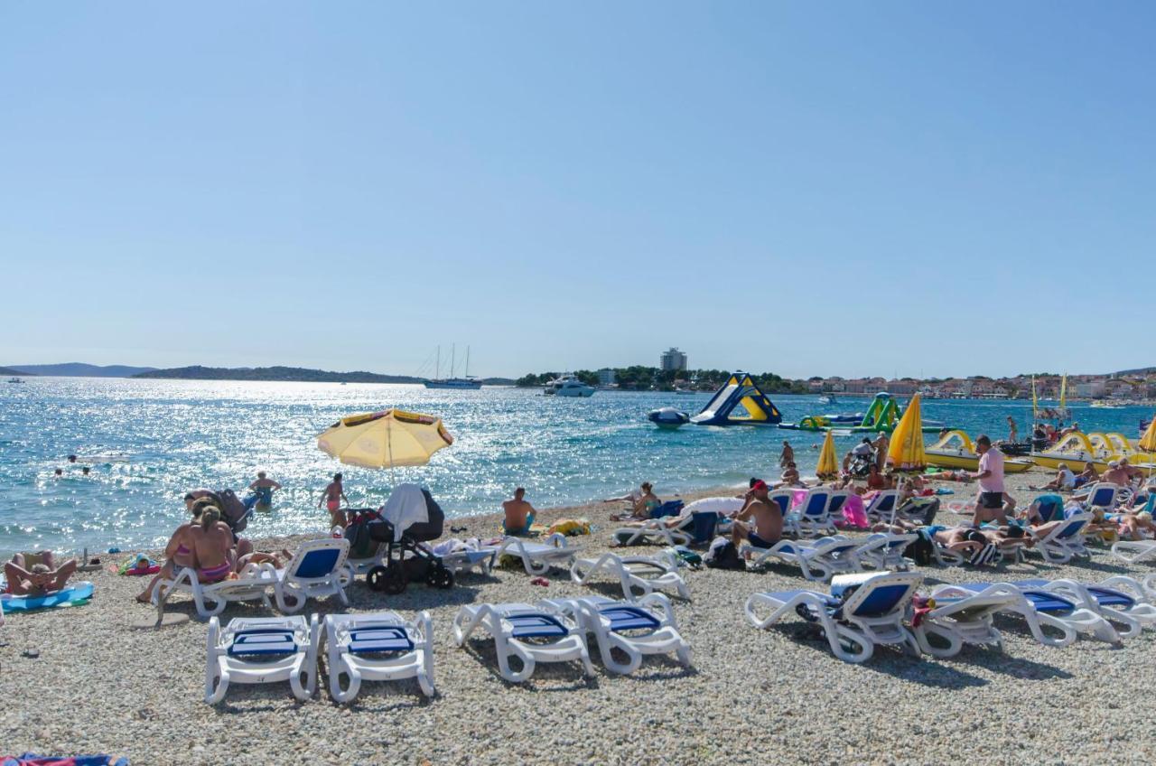 Apartment Niko Vodice Luaran gambar